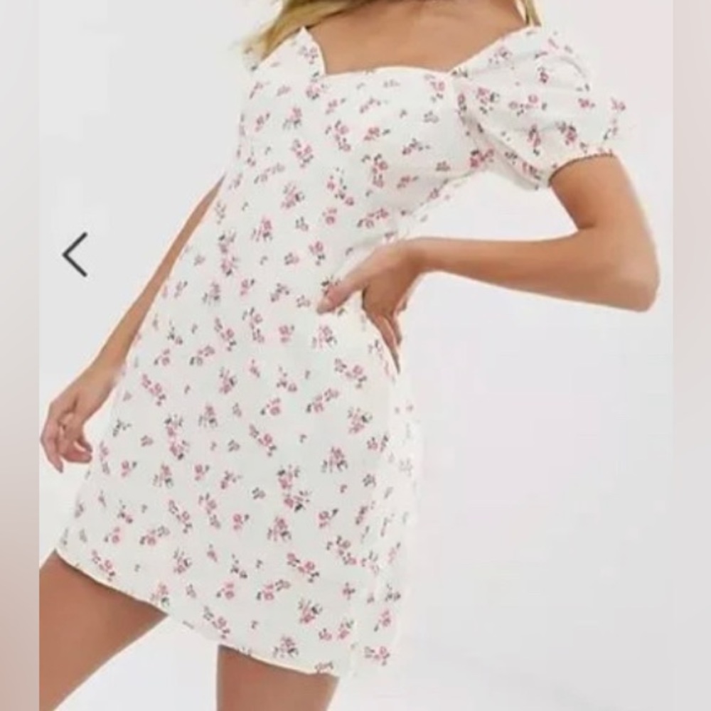 MELLODAY White Ruffle Hem Sleeve Mini Dress